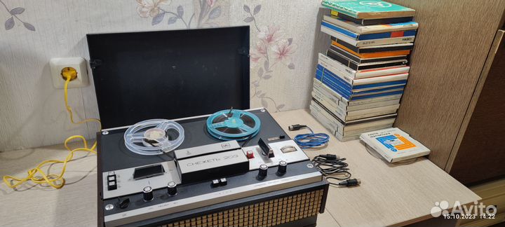 Магнитофон Снежеть 203