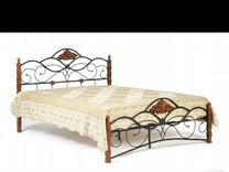 Крова�ть двухспальная с матрасом