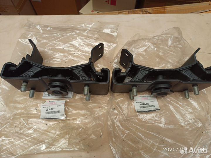 Опора коробки Mitsubishi 4D56 2910A211