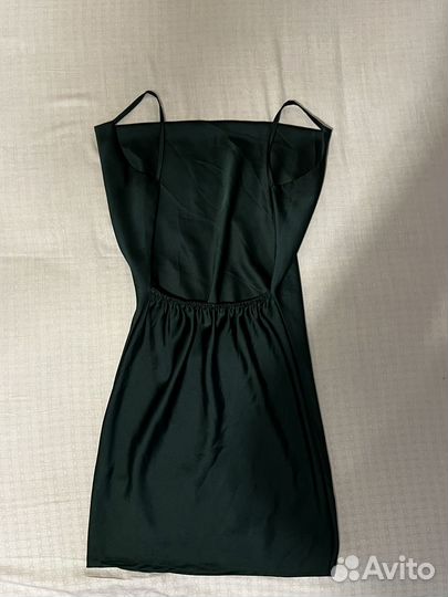 Платье с голой спиной