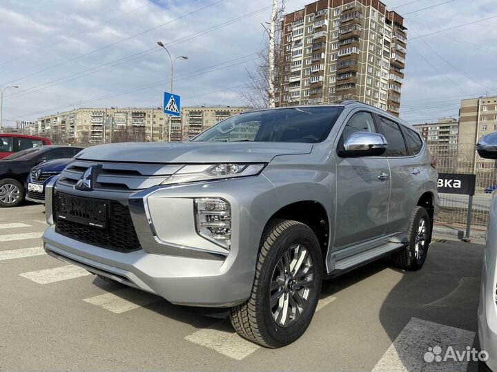 Mitsubishi Pajero Sport 2.4 AT, 2022