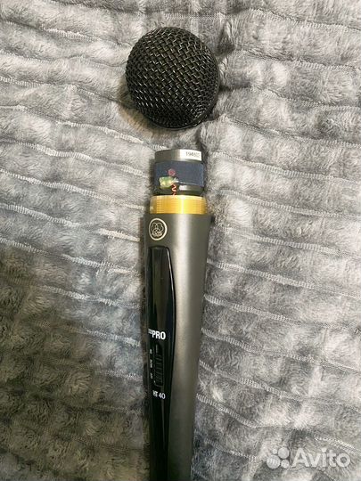 Студийный микрофон