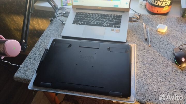 Wacom Cintiq 16 +Чехол и подставка