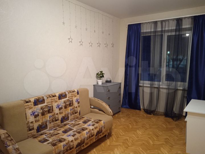 2-к. квартира, 57 м², 1/4 эт.