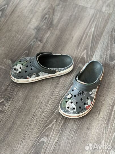 Crocs m5w7