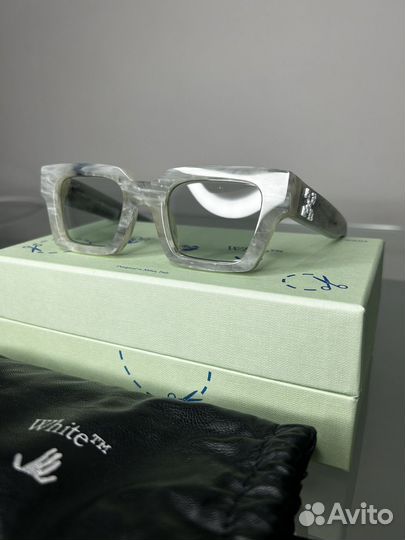 Солнцезащитные очкиOff-White