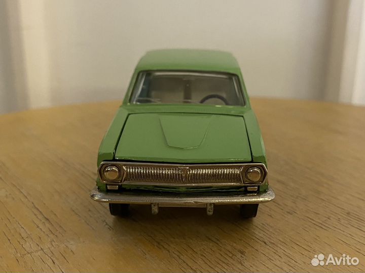 Модель 1:43 Волга газ 24 А14