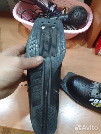 Лыжные ботинки