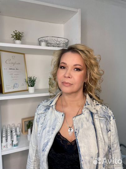 Макияж и прическа