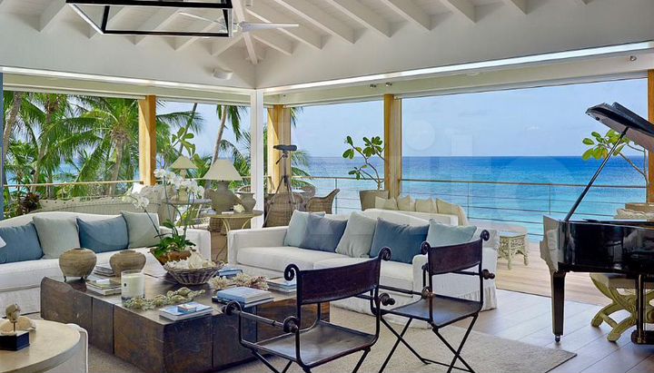 Дом 420 м² на участке 7 сот.