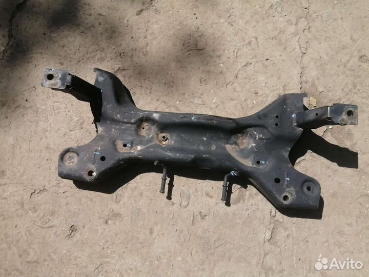 Подрамник VW Polo рестайлинг Поло