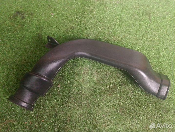 Воздуховод отопителя передний правый Renault Logan