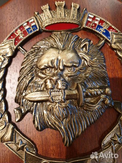 Бронзовый медальон на стену