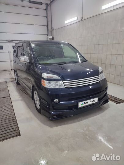 Toyota Voxy 2.0 CVT, 2005, 152 000 км