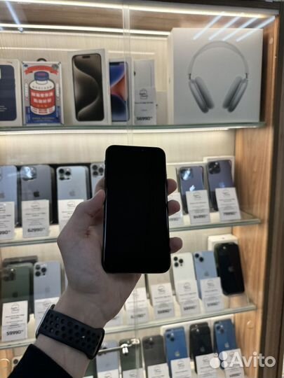 iPhone X, 64 ГБ