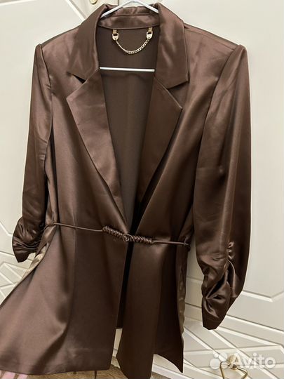 Пиджак атласный