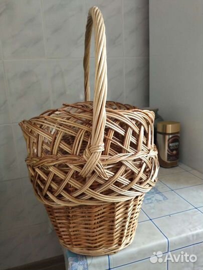 Корзина плетеная