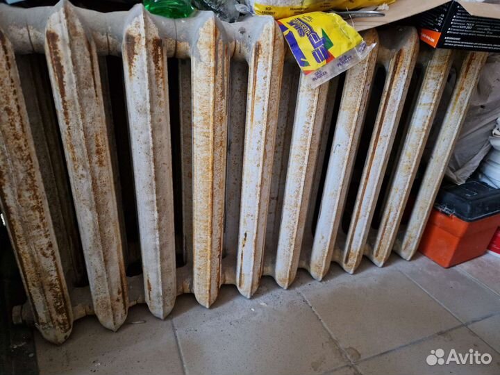 Продам чугунные батареи