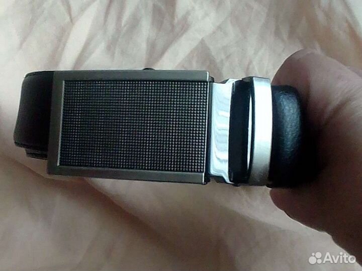 Мужской кожаный ремень