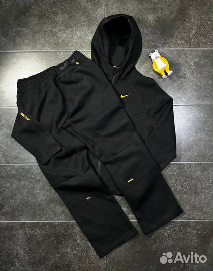 Спортивный костюм Nike nocta