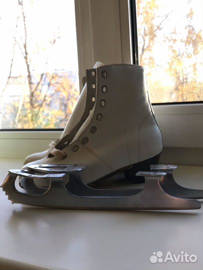 Коньки фигурные детские