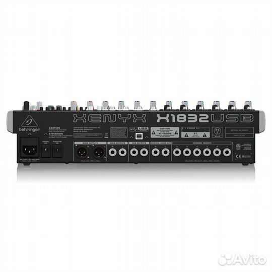 Behringer xenyx X1832USB