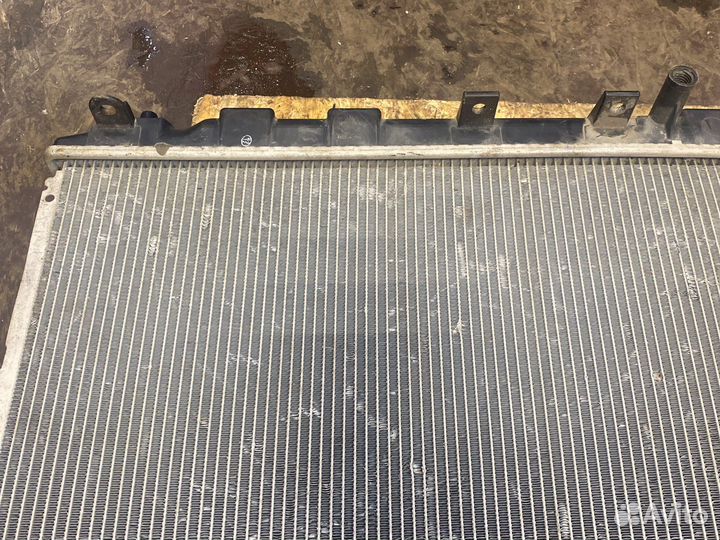 Радиатор охлаждения Honda civic