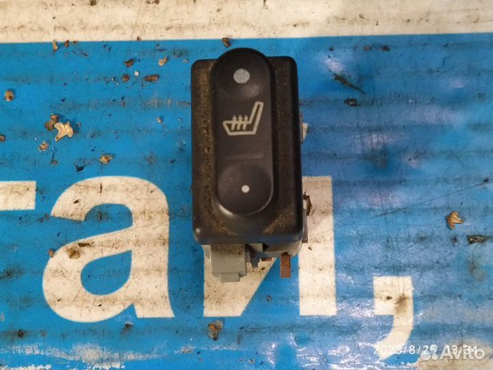 Кнопка обогрева сидений Nissan Primera P12 01-08