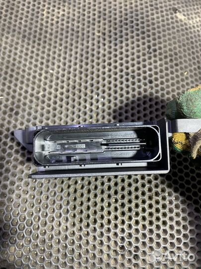 Блок управления ручником VW Passat B6 Пассат