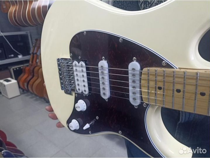 Peavey Raptor Plus IVR - электрогитара