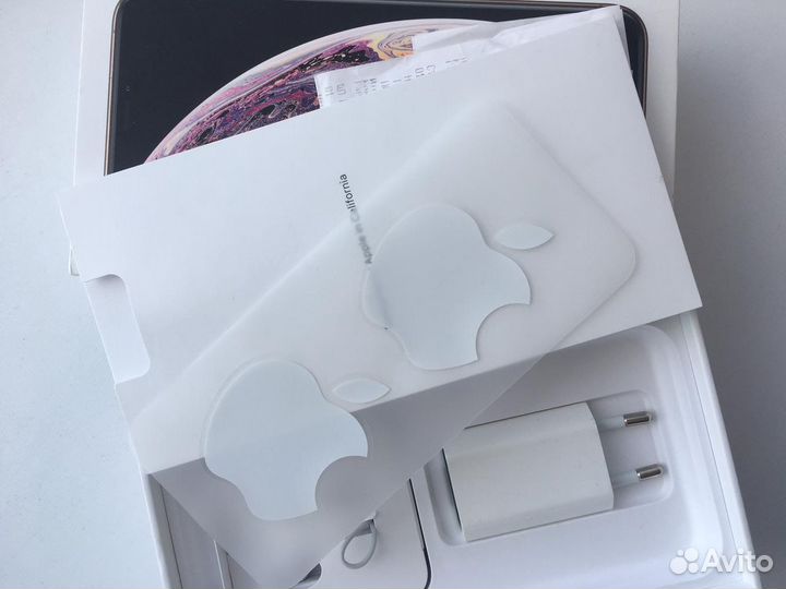 Телефон iPhone xs max 64gb
