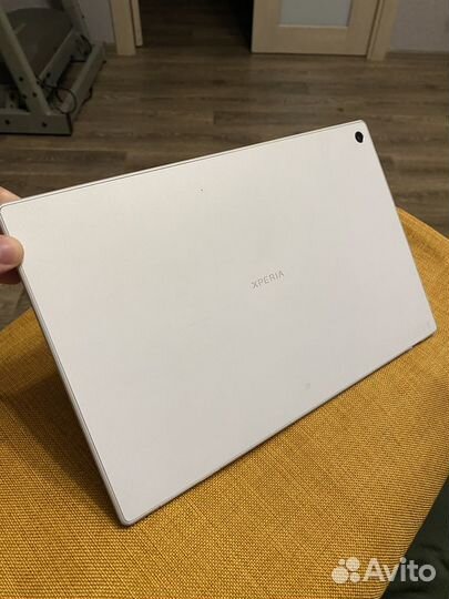 Планшет Sony Xperia Tablet white (SGP-321)