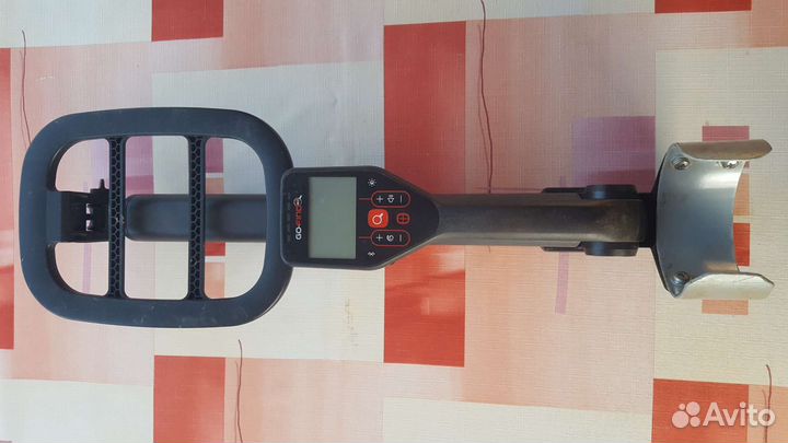 Металлоискатель Minelab Go-Find 60 б\у