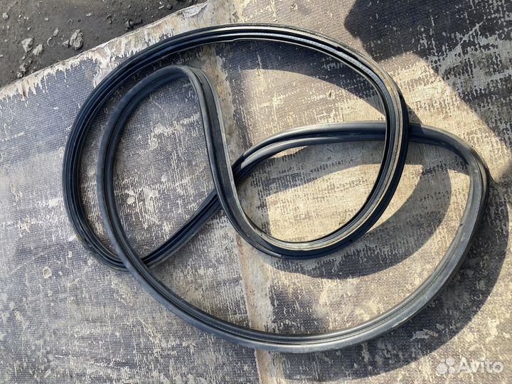 Honda accord 8 Резинка задней панели