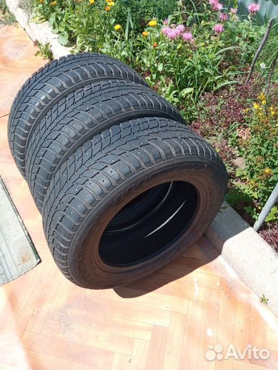 Nokian Tyres Hakkapeliitta 4 225/65 R16