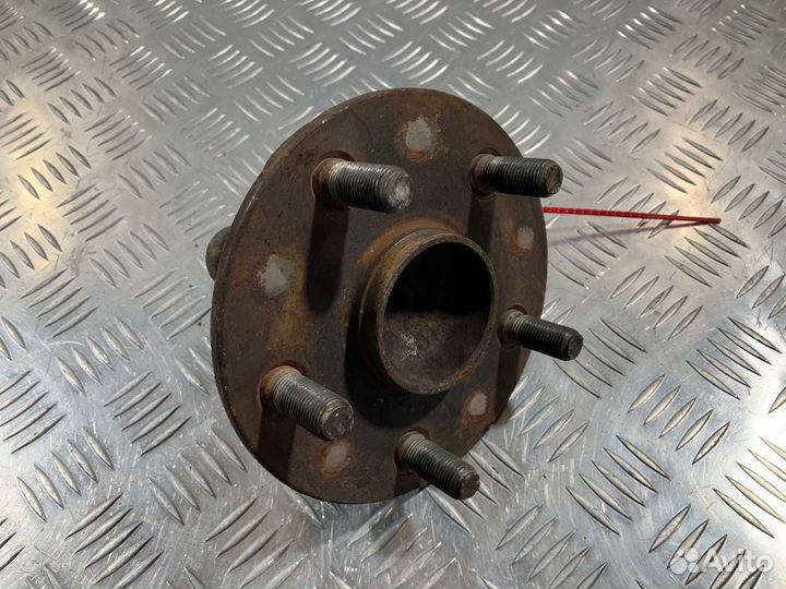 Ступица передняя левая Lexus LS 4 рест. 2010