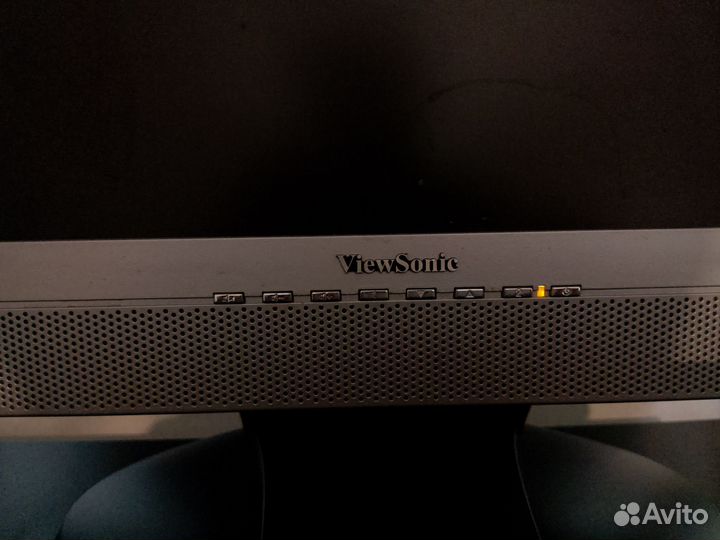 Компьютер.Монитор.Сист.блок.Стол. Кресло