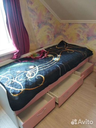 Детская кровать от 3 лет с матрасом бу