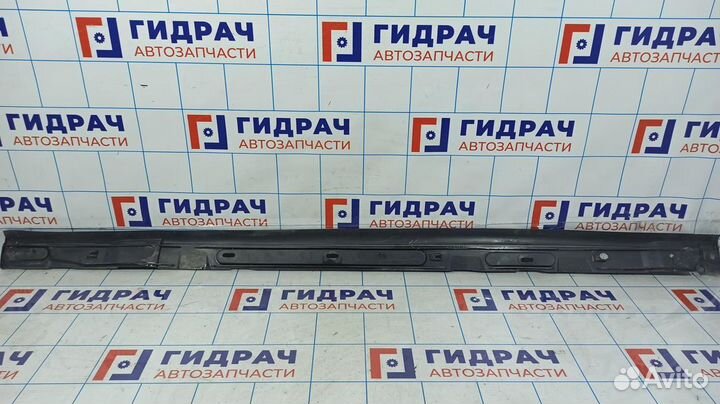 Накладка на порог наружняя левая Ford Focus 2 1380594