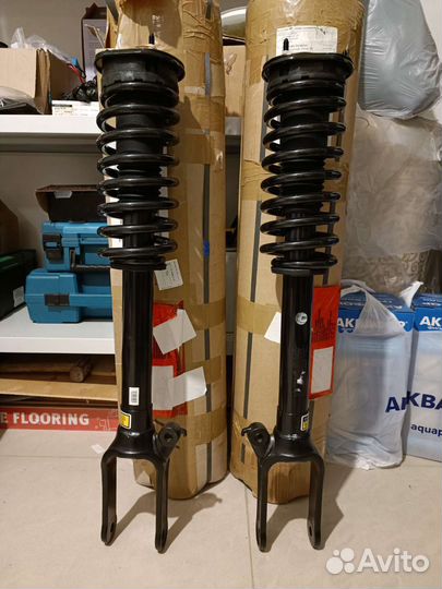Передние стойки амортизатора Мерседес Бенц R класс