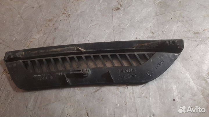 Решетка вентиляционная Smart Fortwo W450 2001