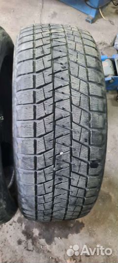 Bridgestone Blizzak DM-V1 245/55 R19