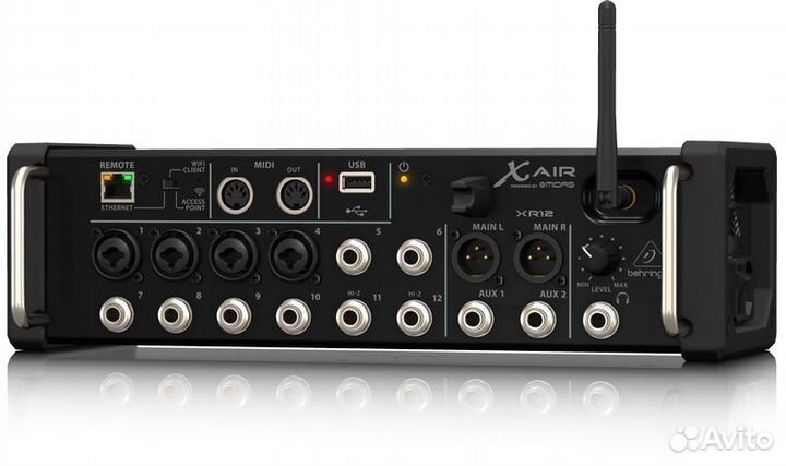 Клубный-студийный микшер behringer xr12