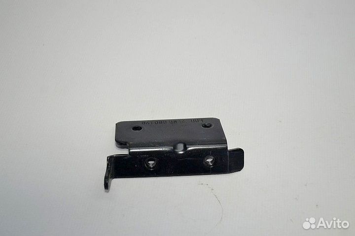 Кронштейн торпедо mercedes-benz Actros MP2/MP3 184