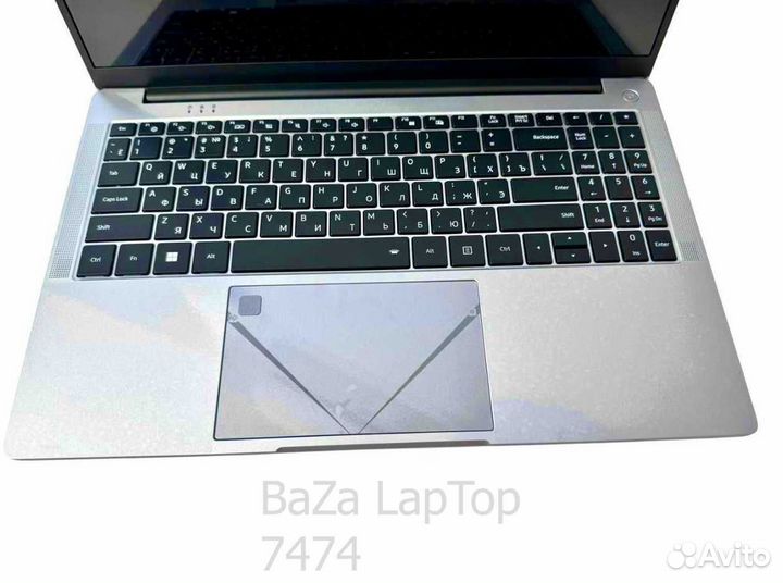 Новый ноутбук для работы и учебы с подсветкой