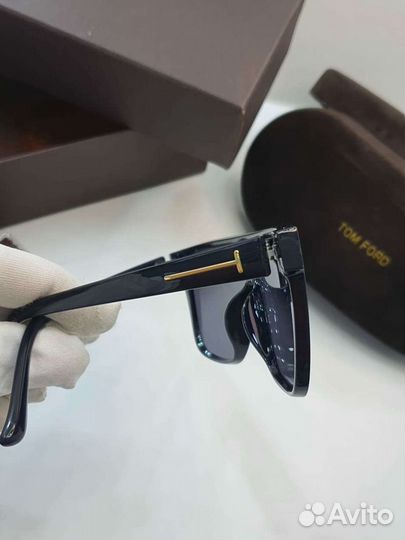 Солнцезащитные очки мужские Tom Ford