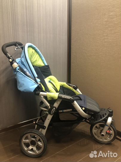 Продам детскую коляску прогулочную-трансформер