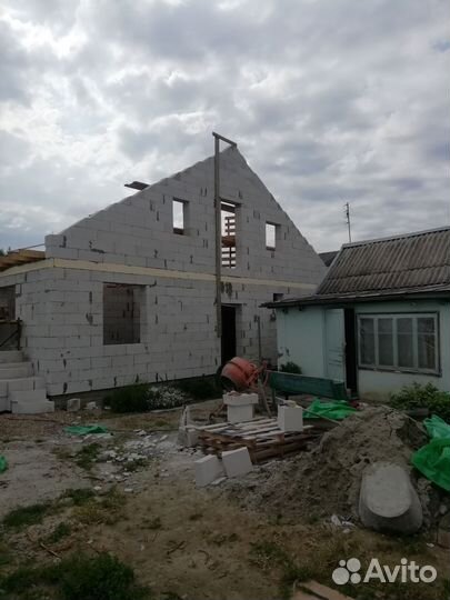 Кладка газоблока, кирпича. Каменщик