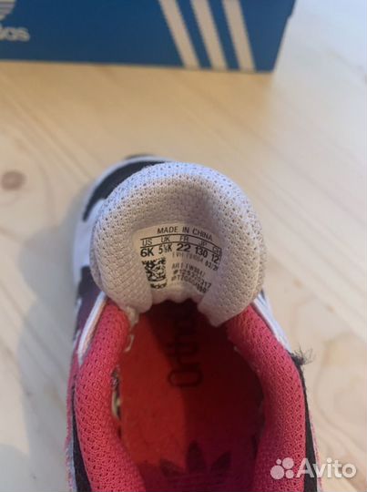 Кроссовки adidas