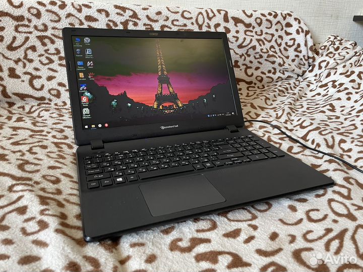 Отличный ноутбук для дома и офиса Intel